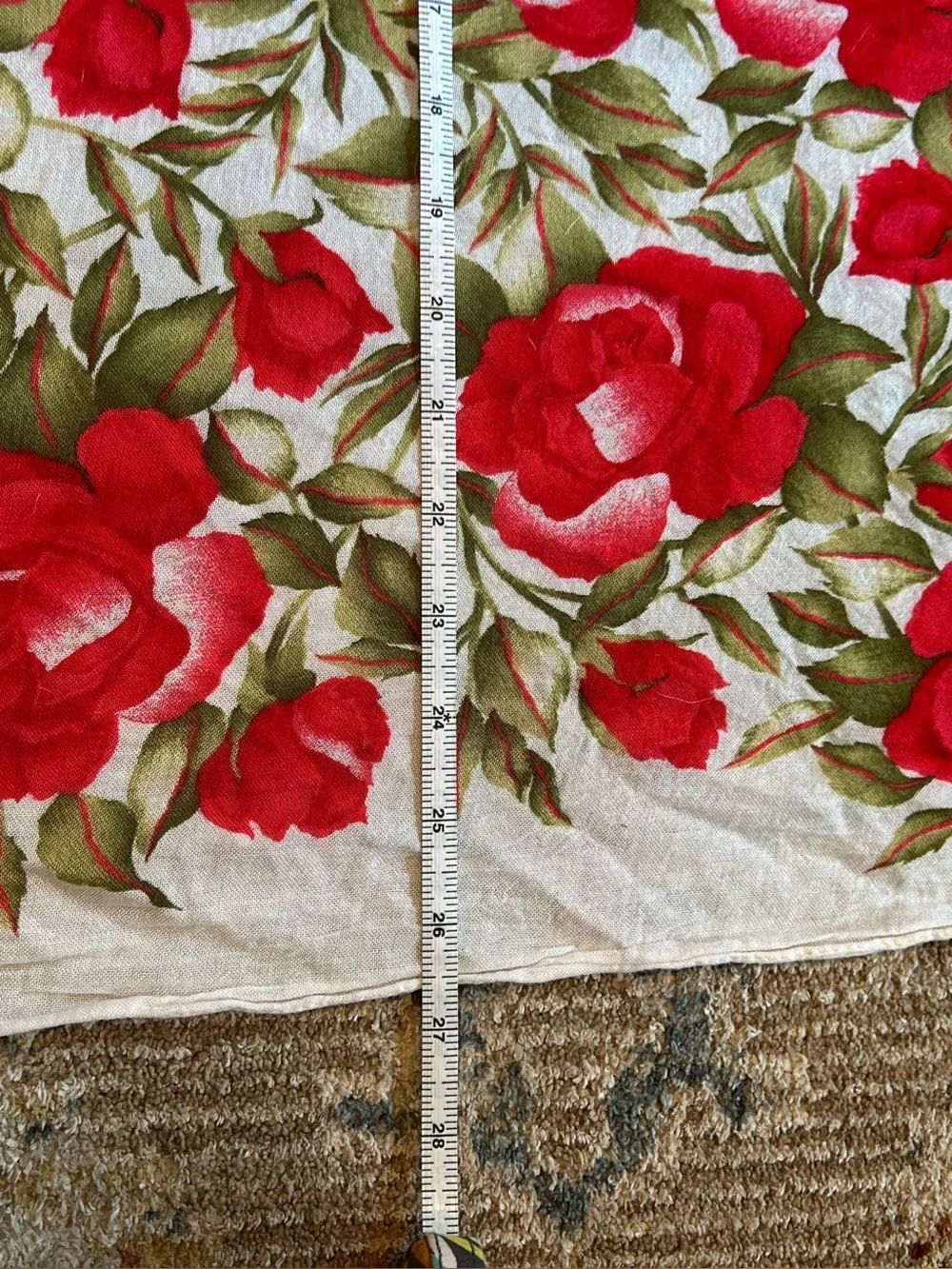 Vintage Limited Express White Square Scarf with Red Rose and Green Leaf Print - Picture 2 of 9